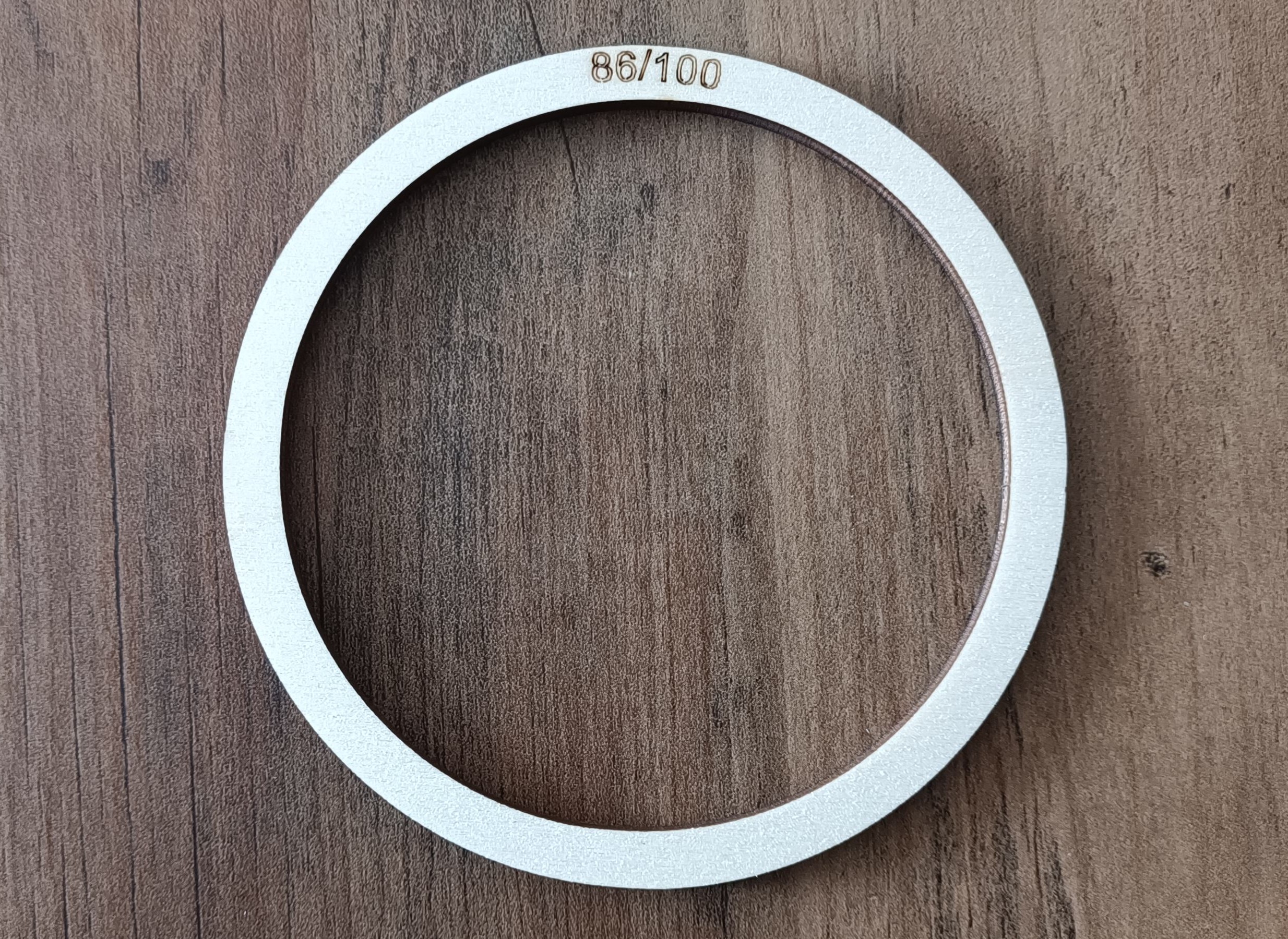 Dřevěný vyšívací kruh průměr 10cm