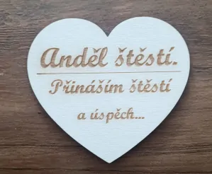 Dřevěné srdíčko anděl štestí