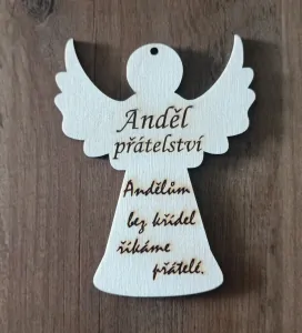 Dřevěný anděl s citátem