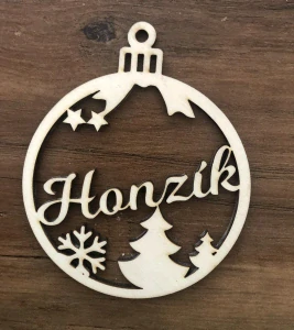 Dřevěná vánoční ozdoba se jménem 13