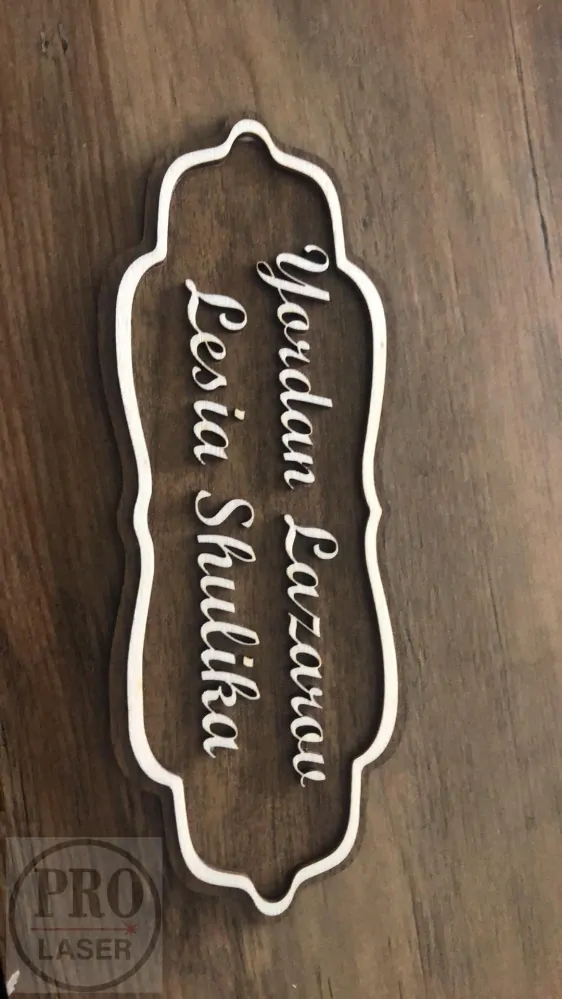 Dřevěná jmenovka na dveře