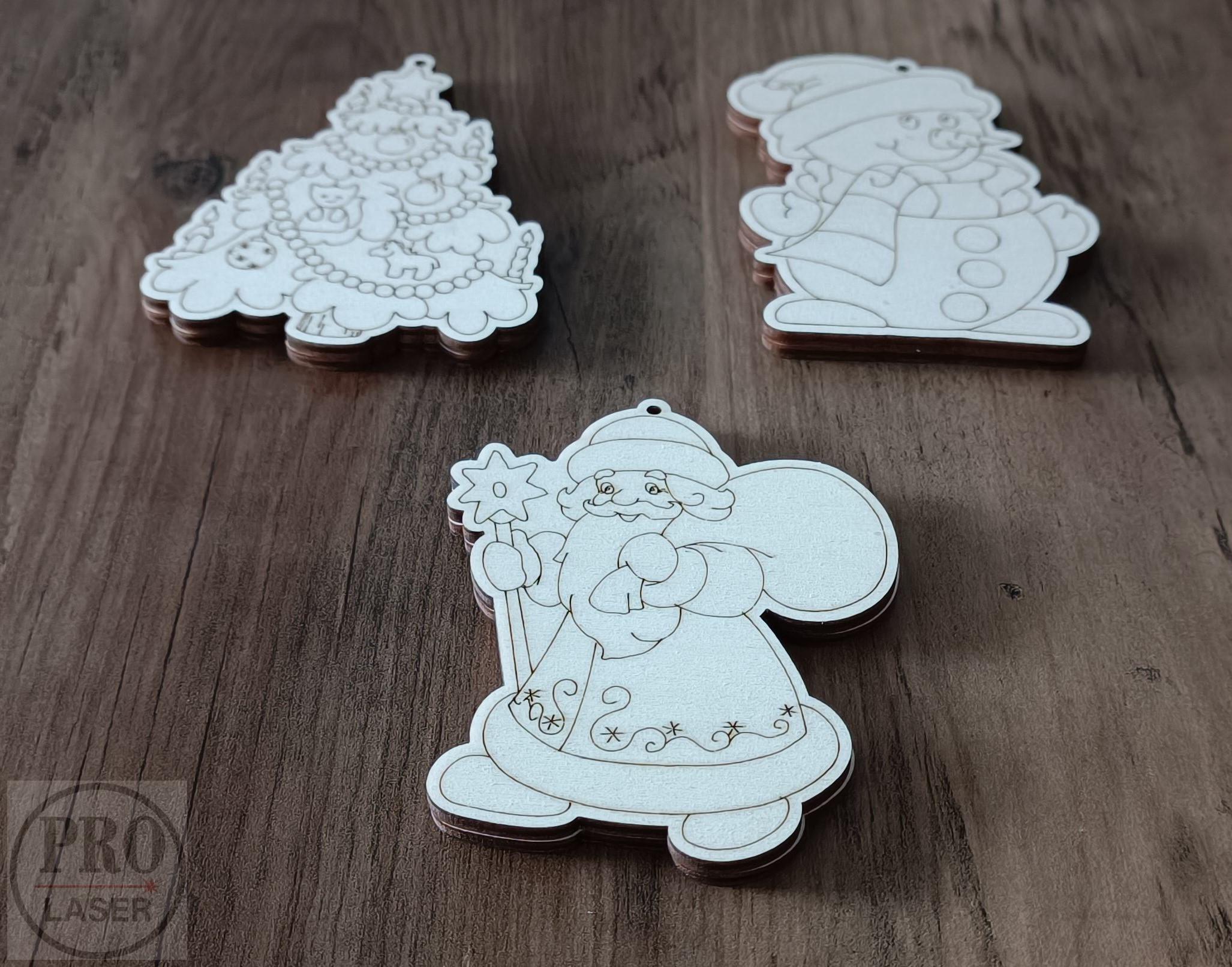 Dřevěná vánoční ozdoba stromek