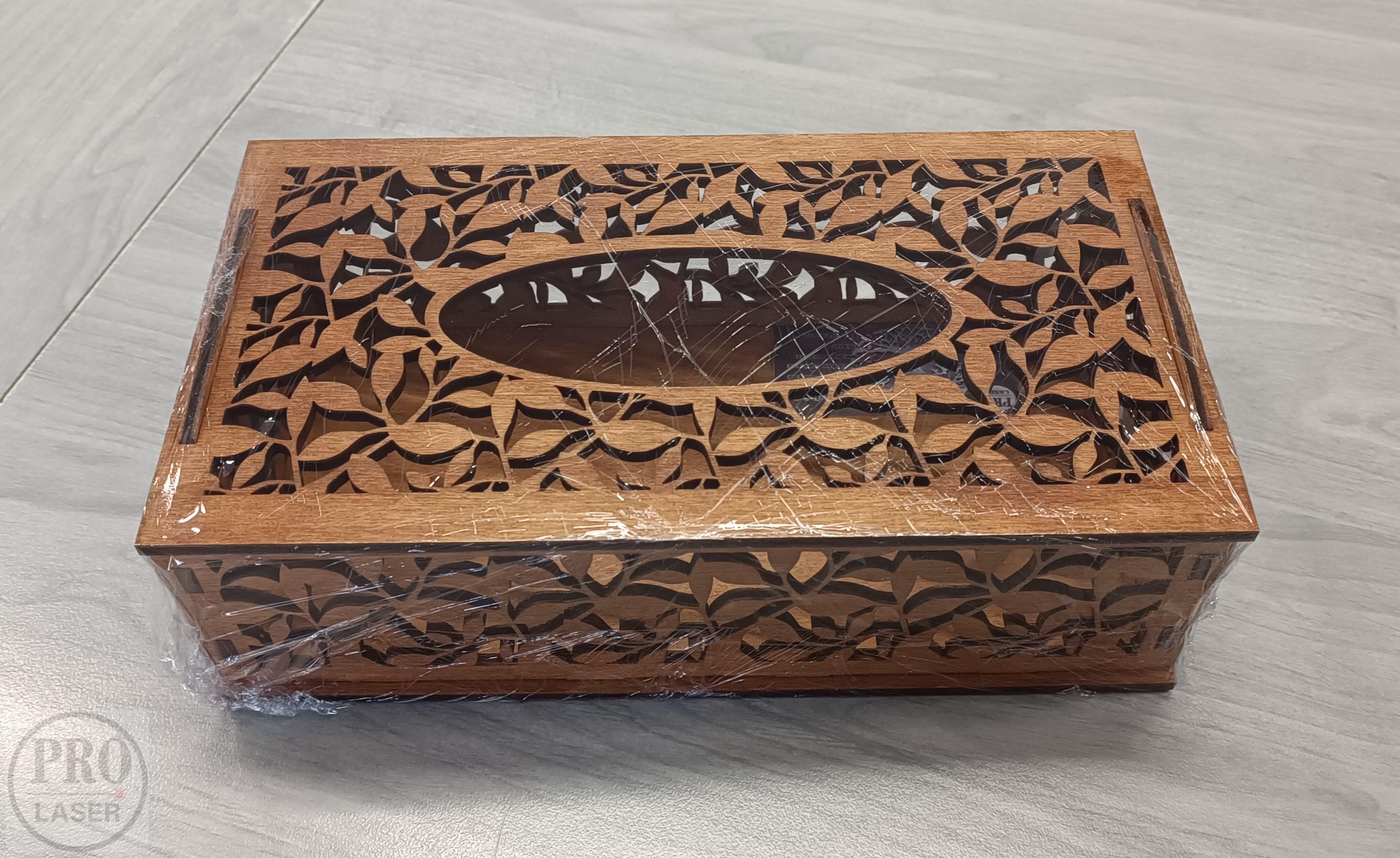 Dřevěná krabička na papírové kapesníky