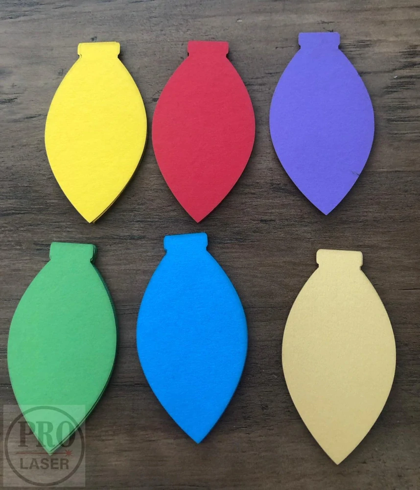 Dřevěná retro ozdoba šiška 5