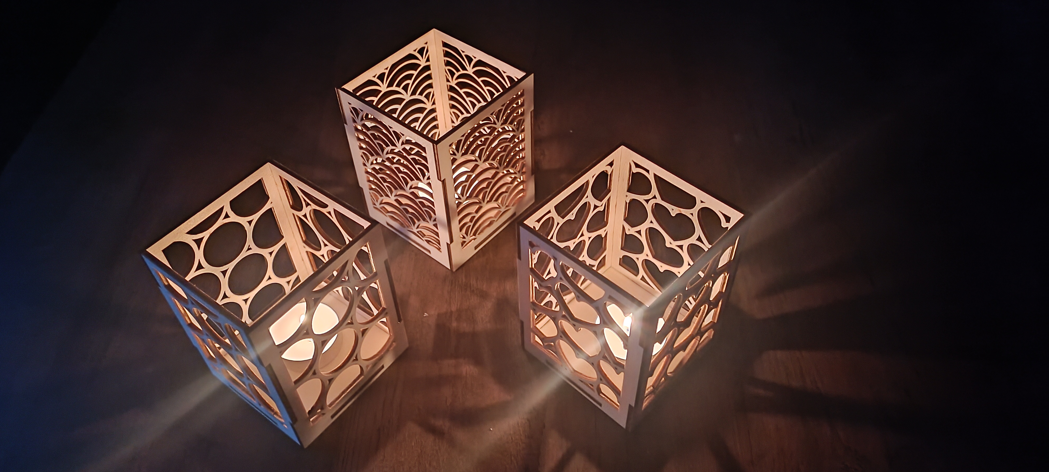 Dřevěné stojánky, nebo svícny pro čajové svíčky - sada 10ks