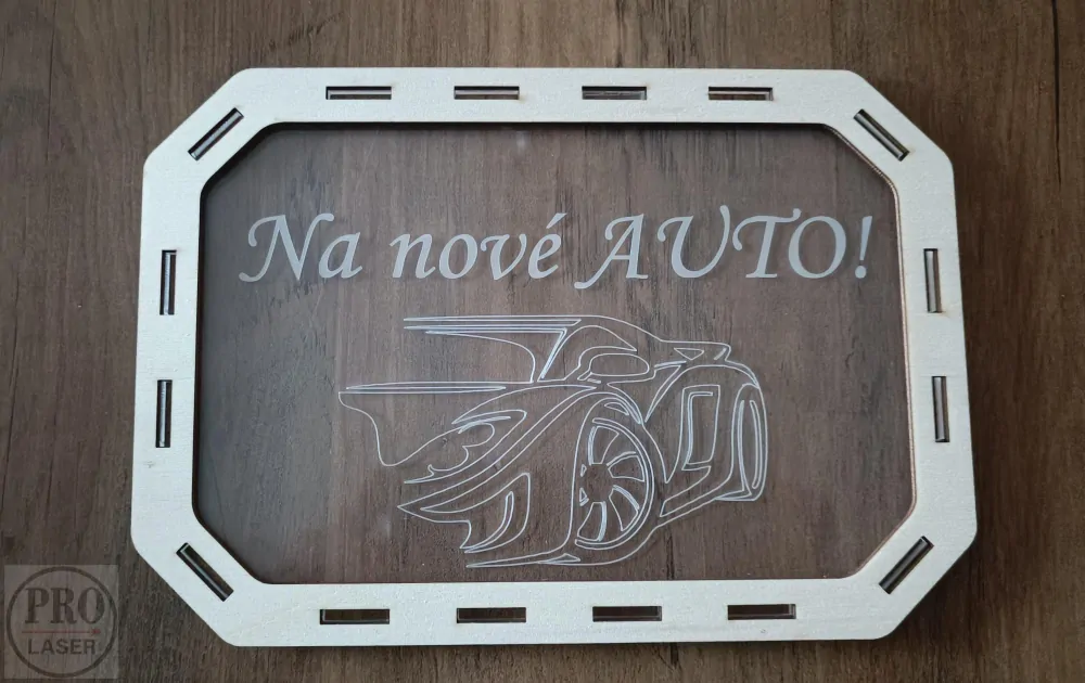 Dřevěná pokladnička - na auto